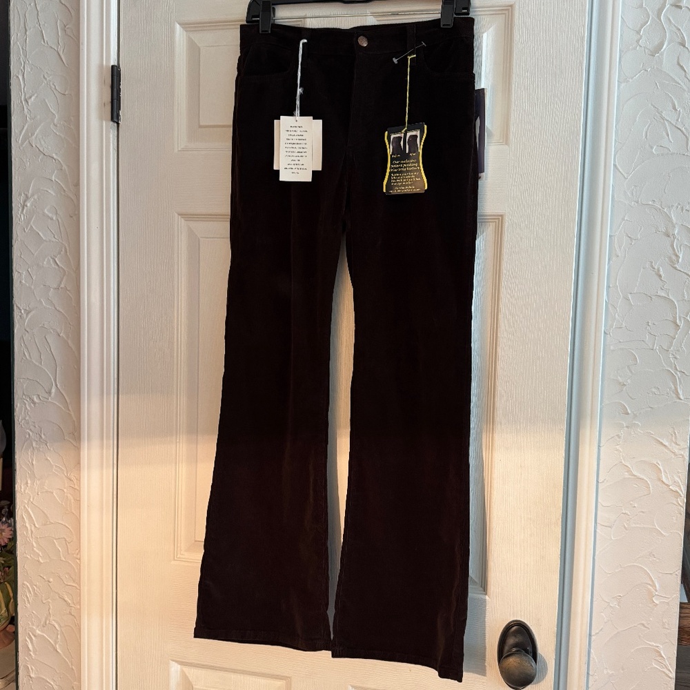 NYDJ Size 6 Petite Brown Velveteen Sara Bootcut Jeans - $51 - NWT